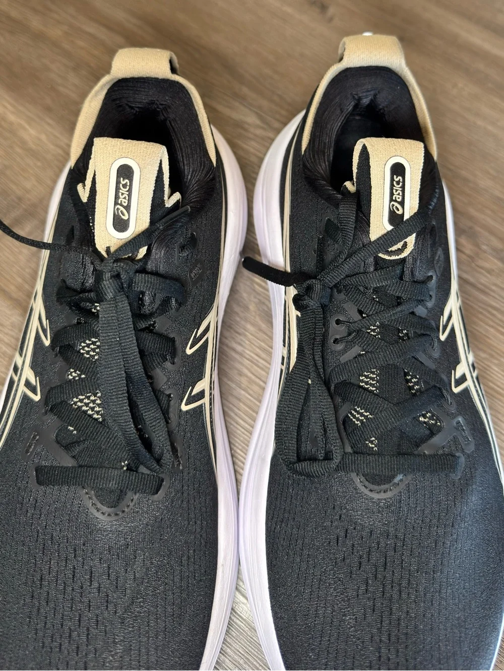 ASICS Gel-Nimbus 28 Black Feather Grey Athletic Running Sneakers